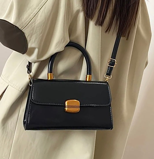 Retro Minimalist Purse