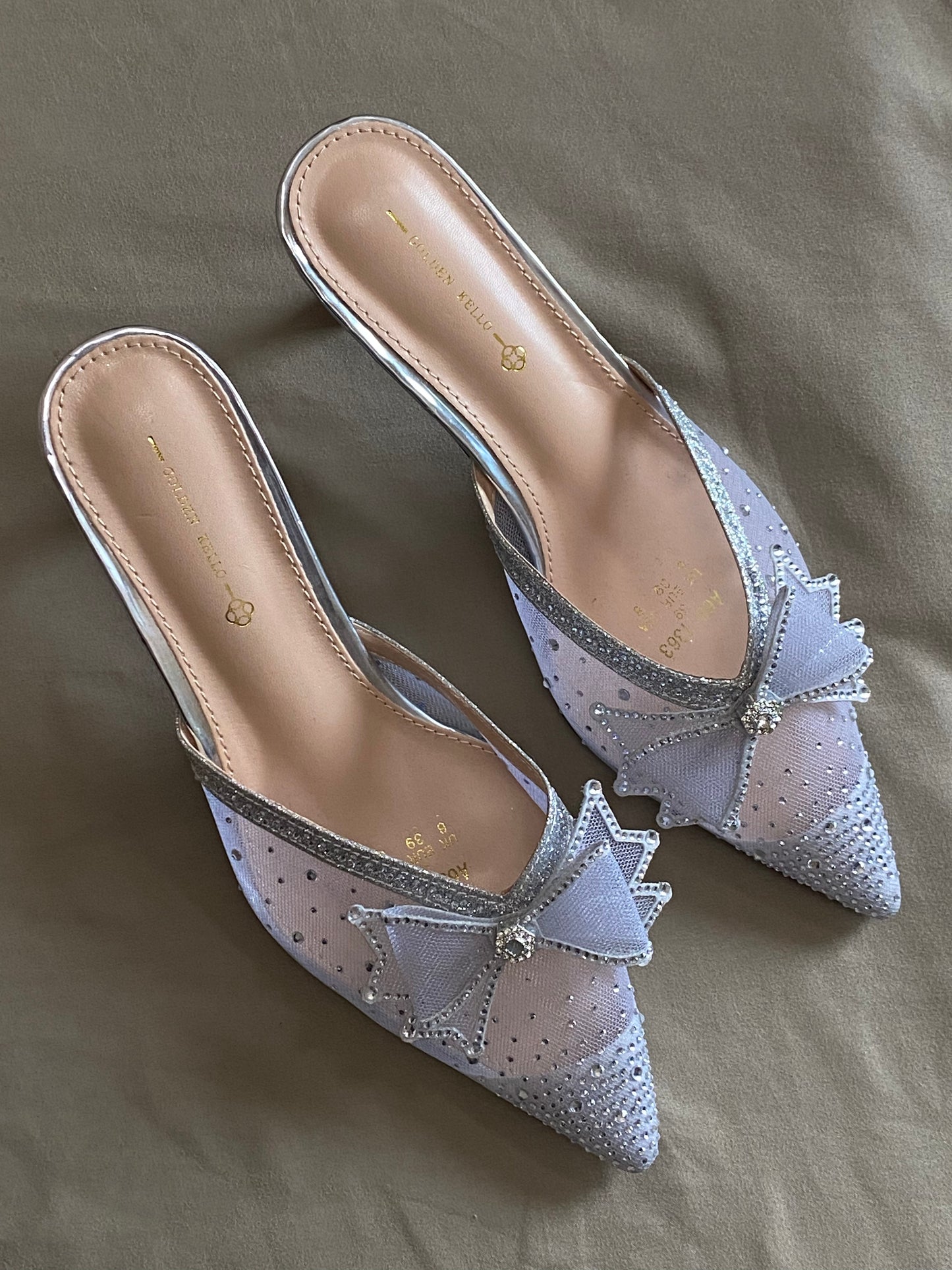 Golden Kello-Cinderella's slipper